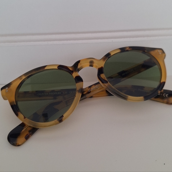 Oliver Peoples Unisex Sunglasses | Martineaux Tortise Vintage Glow main image 15